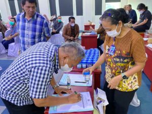 Pegawai Kantor Pelayanan Pajak (KPP) Pratama Tambora Jakarta Gelar Tes Urine