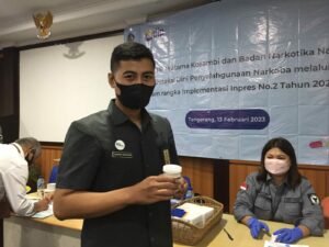 Pegawai Kantor Pelayanan Pajak (KPP) Pratama Jakarta Kosambi Gelar Tes Urine