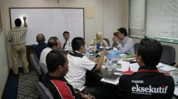 Majalah EKSEKUTIF eksis di majalah cetak dan eksekutif.com